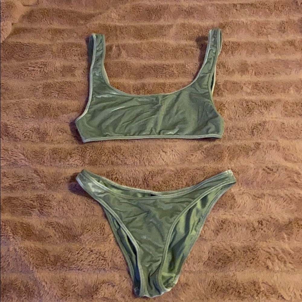 Triangl 2 piece swimsuit!